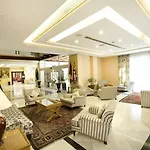 Aparthotel Monarque Sultan 4*