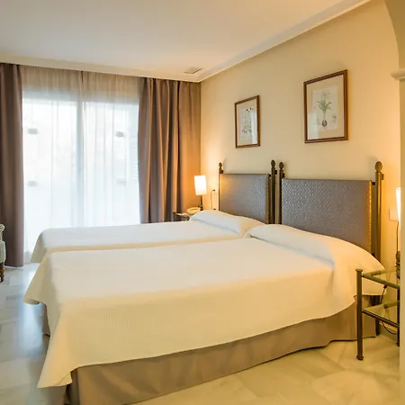 Ξενοδοχείο με διαμερίσματα Monarque Sultan 4*