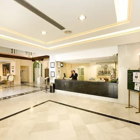 Monarque Sultan 4* 马尔韦利亚