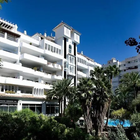 Monarque Sultan Marbella