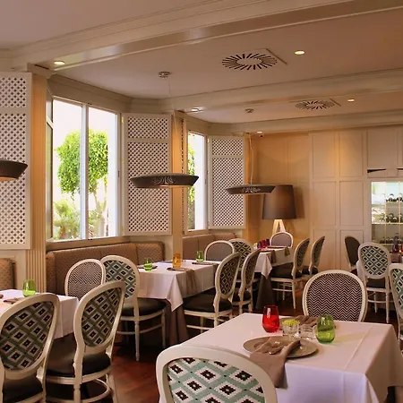 Monarque Sultan Lejlighed Marbella