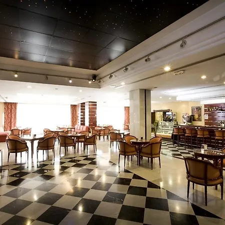 Monarque Sultan Lejlighed Marbella