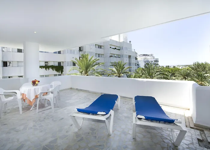 Monarque Sultan Aparthotel