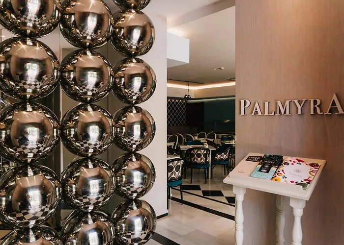 Monarque Sultan Aparthotel 4*