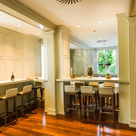 Monarque Sultan Aparthotel 4*